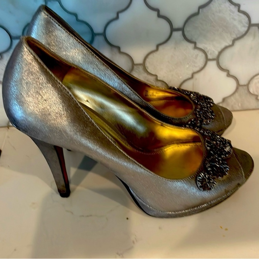 Antonio Melani peep toe 4 inch pumps silver - Picture 11 of 11